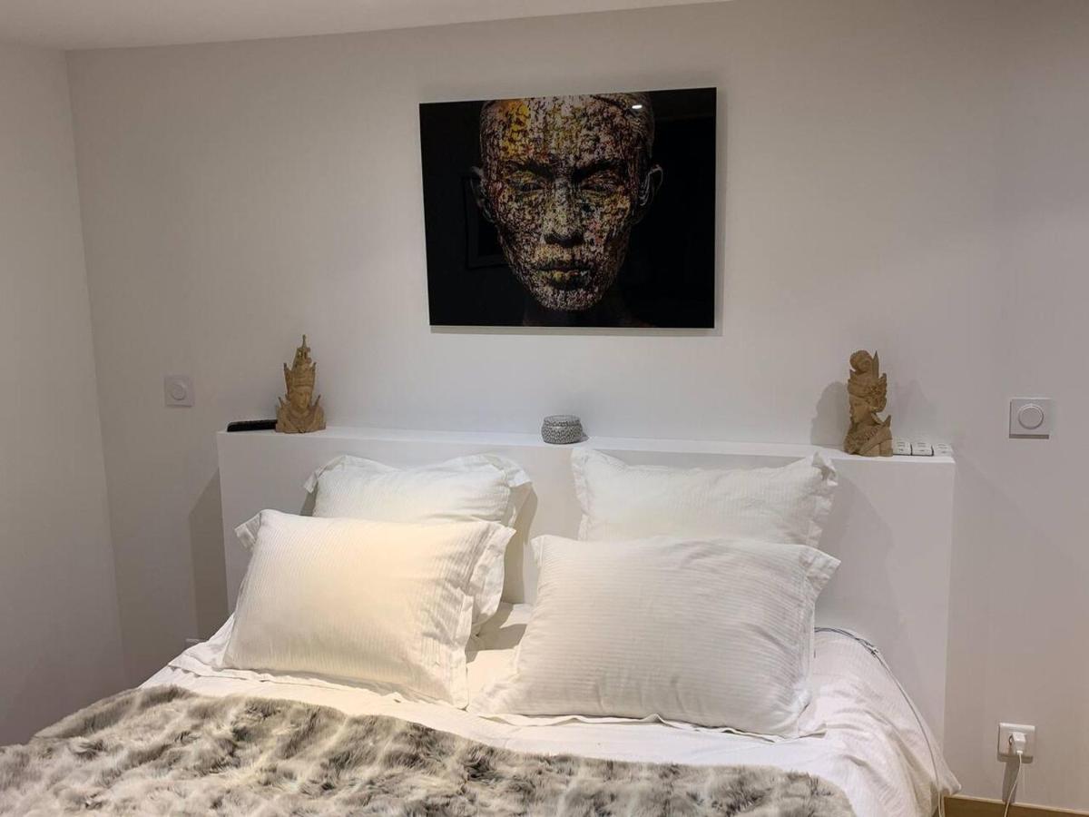 Appartement Loft des Sacres - Vue unique sur la Cathédrale à Reims Extérieur photo